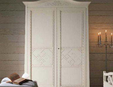 Wardrobe white lacquered with fine carvings Naima, Arve Style