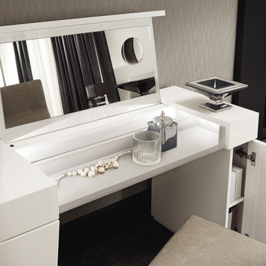 Master bedroom (bedroom set) Canova