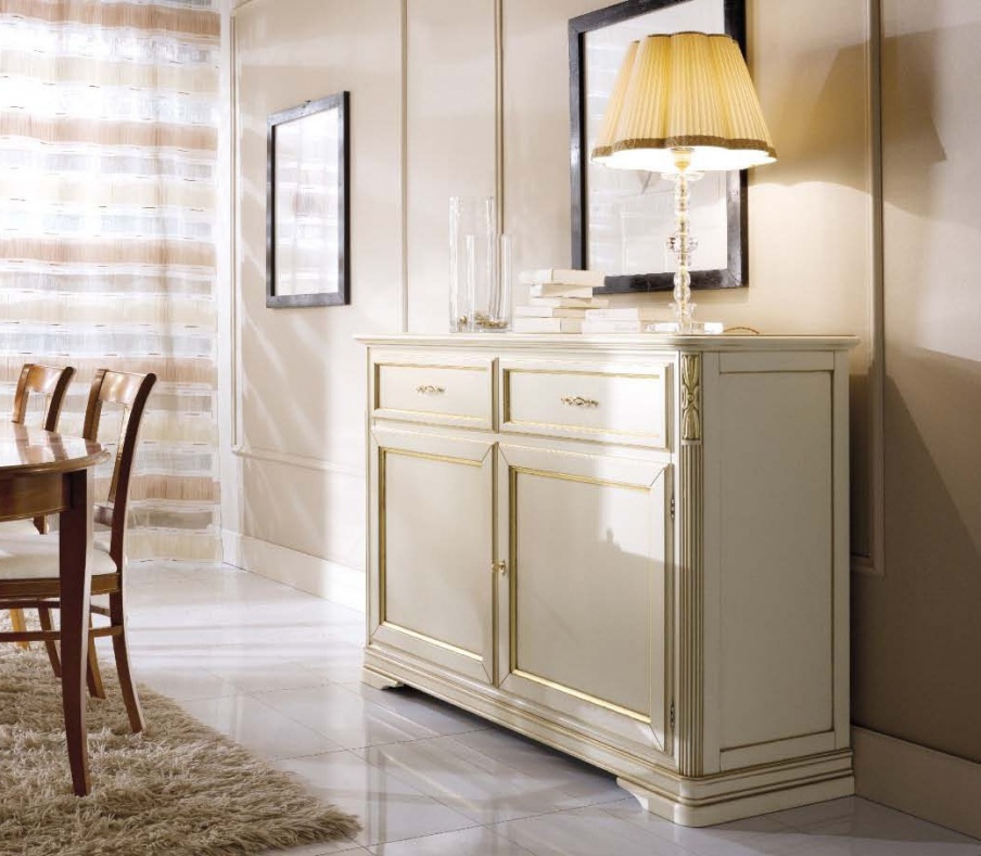 Dresser with decorative handles, Mirandola Export