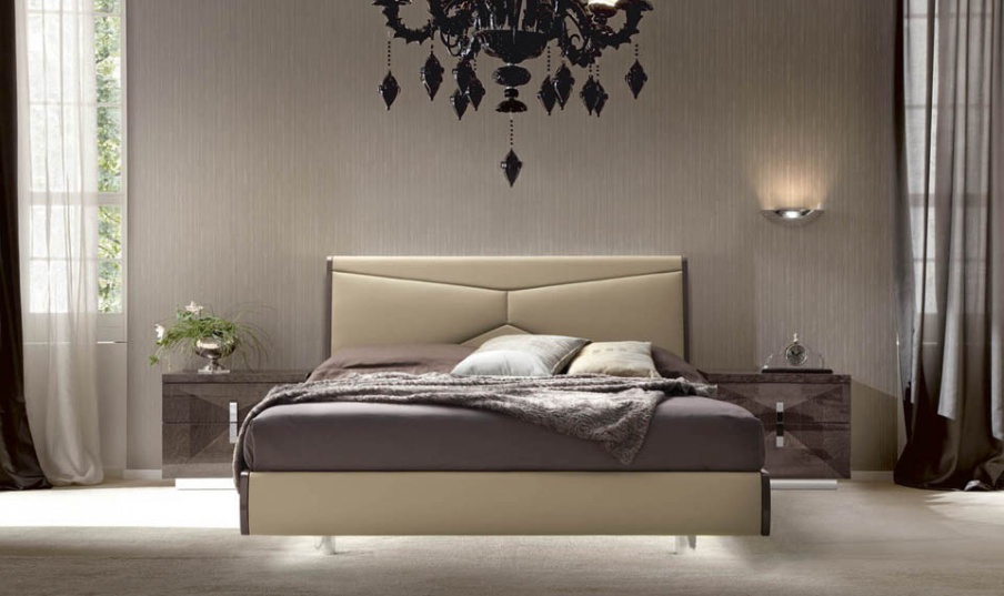 Bed with high headboard in leather Elegance, Alf