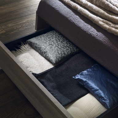 Bedroom (Suite bedroom) Ginger Gaia