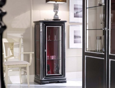 Showcase with a silver finish, Mirandola Export