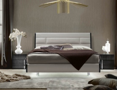 Bed with headboard upholstered in leather Mirage, Alf