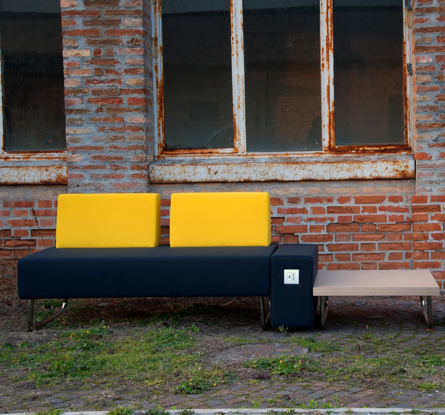 The Erik sofa double, Domingo Salotti