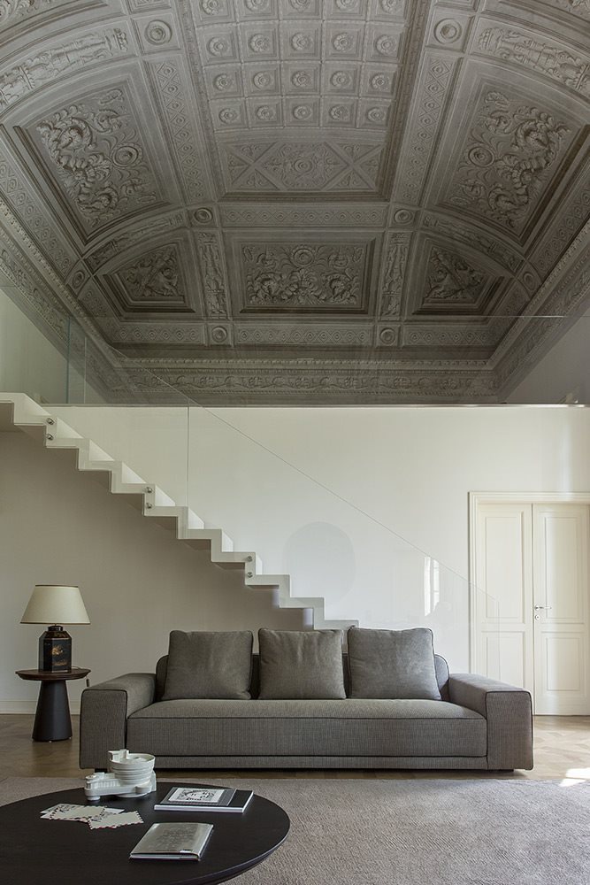 Three-seater sofa Tyron, Alberta Salotti