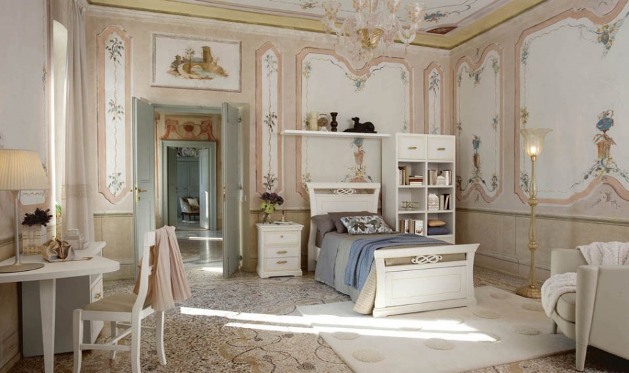 Bedroom set wood in white lacquer Vittoria, Alf