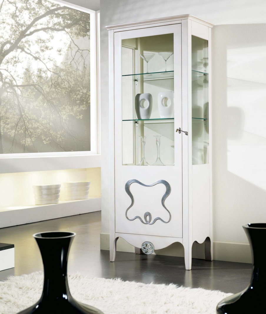 The window pattern on the door, Mirandola Export