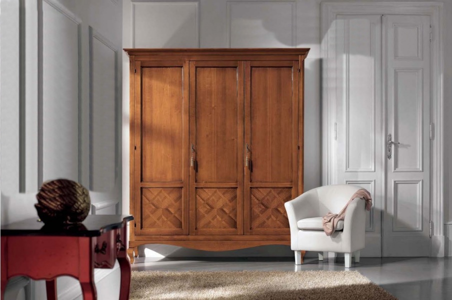 Wardrobe with inlay, Mirandola Export
