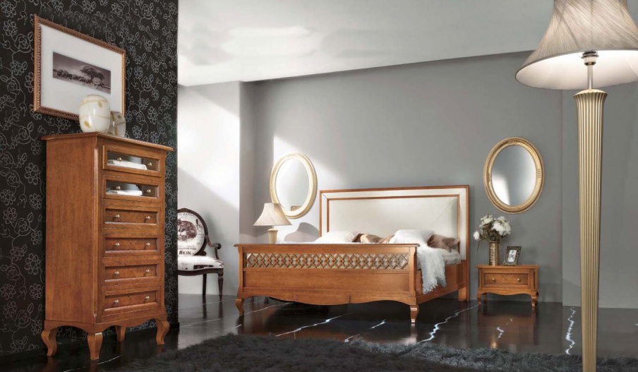 Bedroom (Suite bedroom) with carved decoration, Mirandola Export
