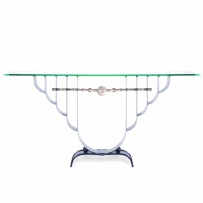 The console is figured Delano, Luna Bella