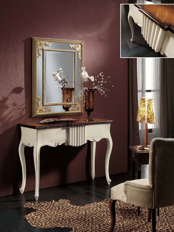 Console with carved fa?ade, Mirandola Export