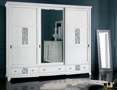 Wardrobe with hangers, Mirandola Export