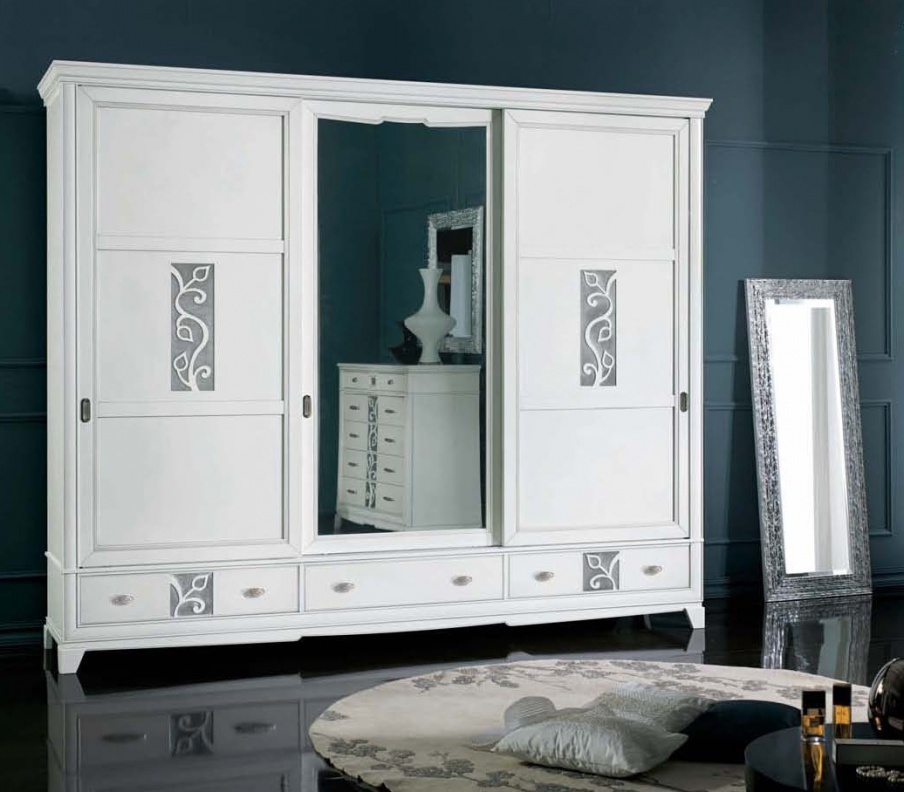 Wardrobe with hangers, Mirandola Export