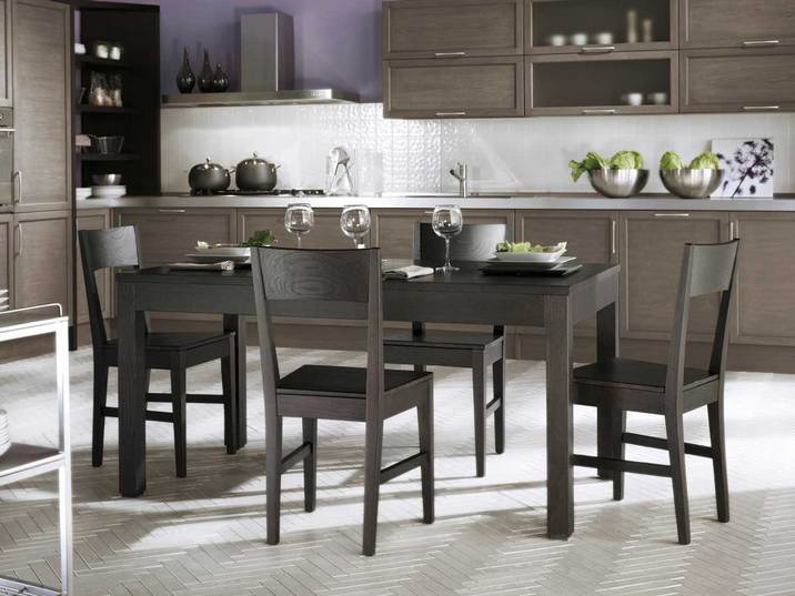 For dining room set in Matt finish veneer Kitty, Onlywood