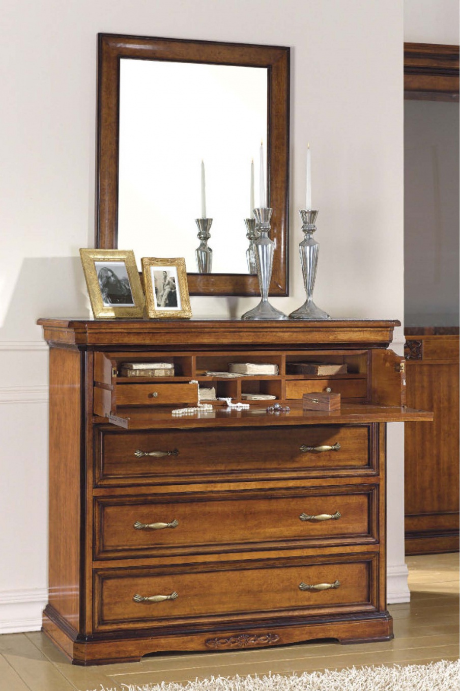 Chest with hinged panel, Mirandola Export