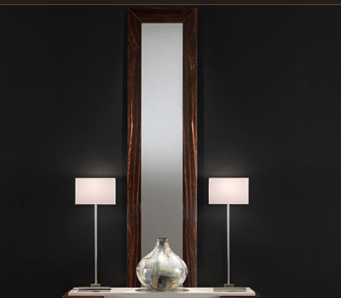 The mirror wall, Tura