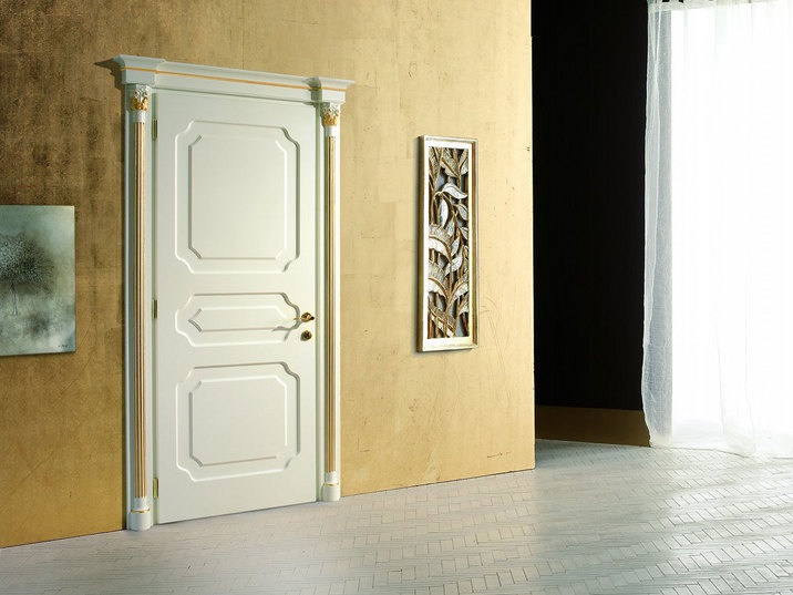 The door with hinged flap Aureliya, Onlywood