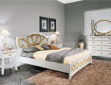 Bedroom (Suite bedroom) with gold carved trim, Mirandola Export