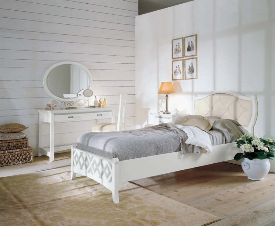 Single bed with high headboard, Mirandola Export