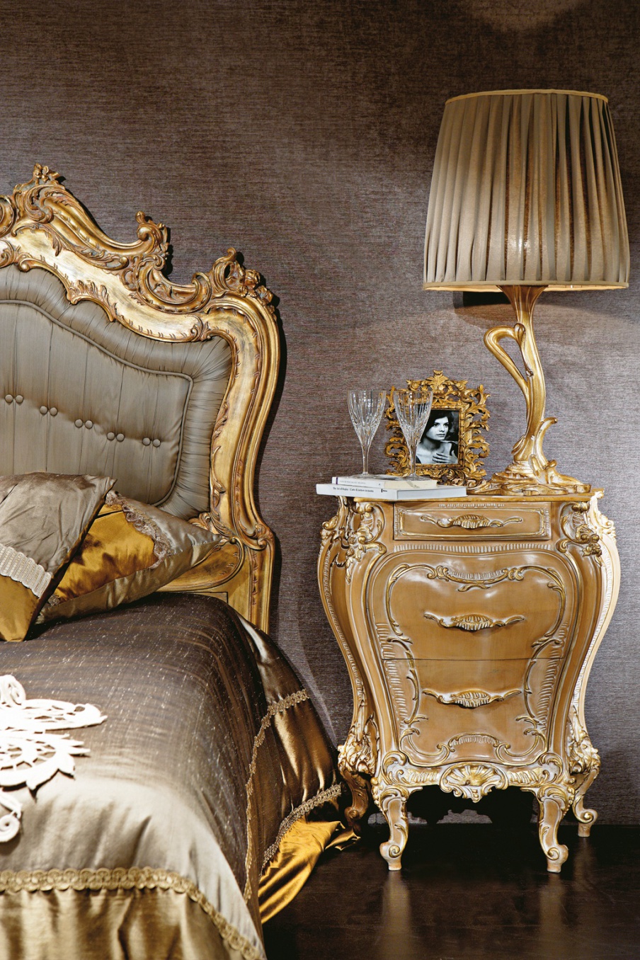 Bedside table, Medea