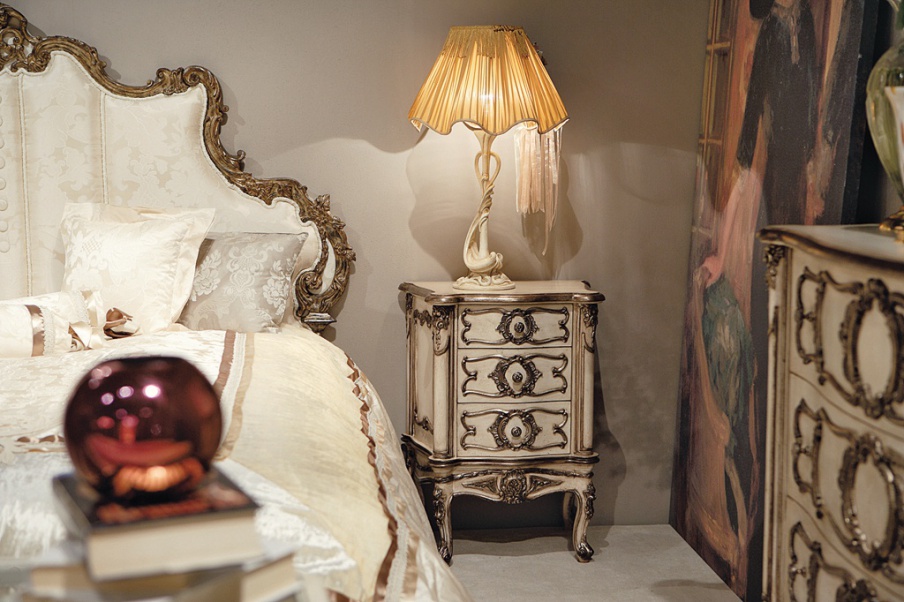 Bedside table, Medea