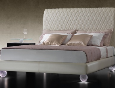 Double bed with legs in Murano glass Rialto, Reflex Angelo