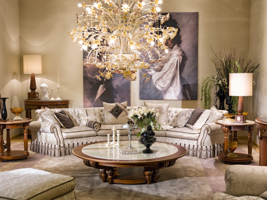 Semi-circular sofa, Medea