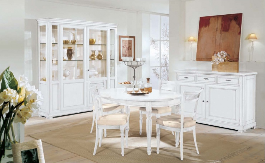 Dining room (dining set) with decorative carved legs, Mirandola Export