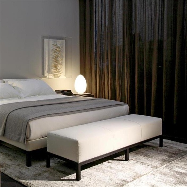 Bench on a frame of oak wood upholstered in leather or fabric Kelly, Meridiani