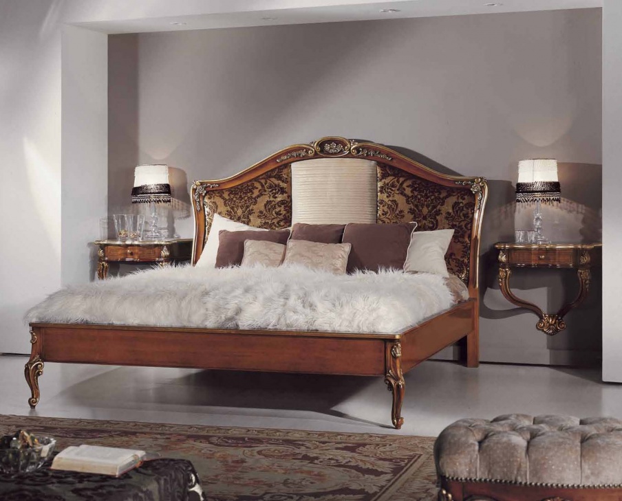 Bedroom (Suite bedroom) with decorative bedside tables, Mirandola Export