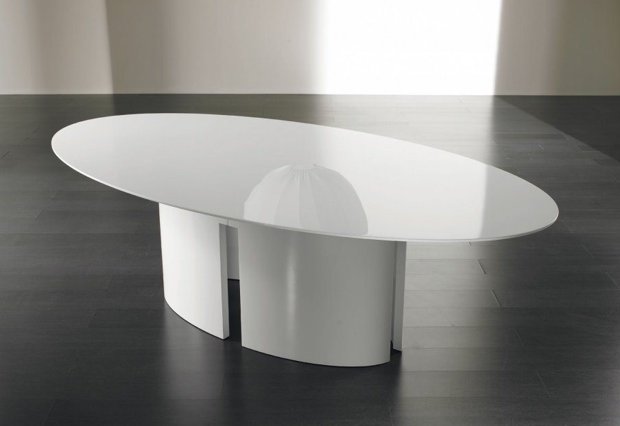 Gong oval table, Meridiani