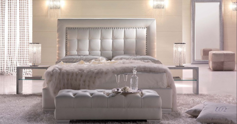 Set for bedroom in quilting with metallic studs Metropol, Tosconova