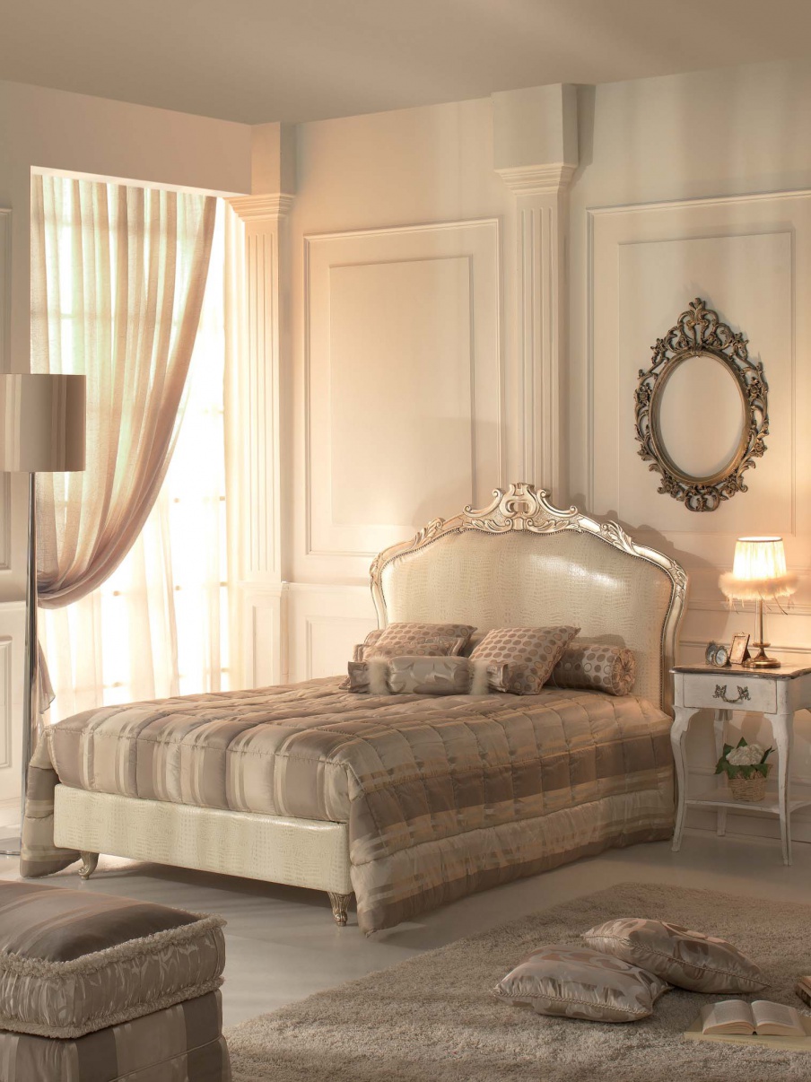 Single bed in leather and silver Baroque, Tosconova