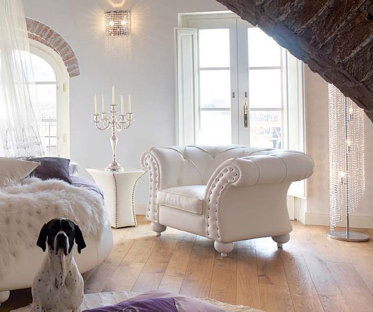 The semicircular chair round legs David, Tosconova