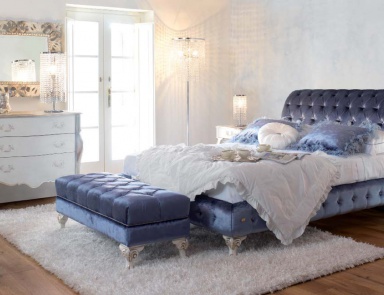 Set for bedroom decorated with stitch-Capito Lorenz, Tosconova (bench)