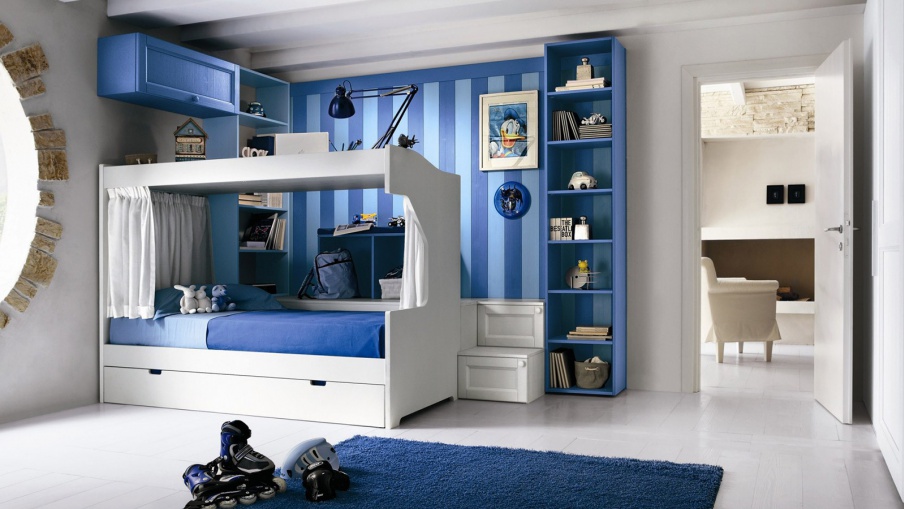 Headsets for bedrooms with high Desk with a bed, Callesella