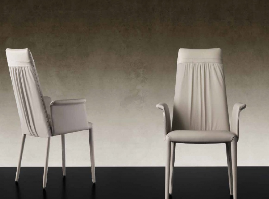 Chair in leather upholstery with fully concealed frame Camilla, Reflex Angelo