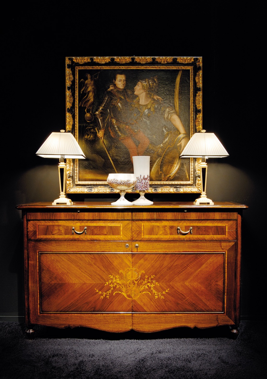 A low chest on legs, Medea