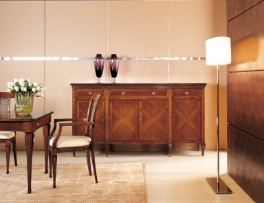 A chest of drawers on high legs, Medea