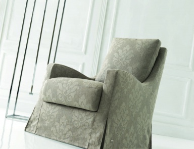The chair is a removable cover of Thalia, Tosconova
