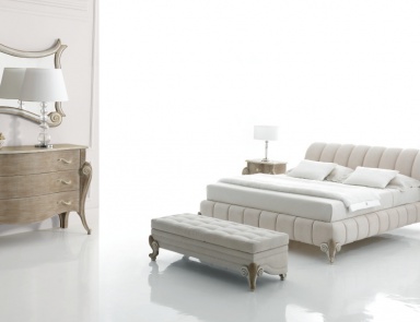 Bedroom set with carved decoration in gilt Panther,Tosconova (bench)