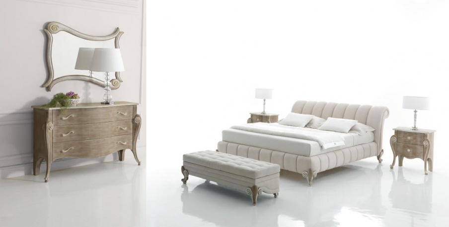 Bedroom set with carved decoration in gilt Panther,Tosconova