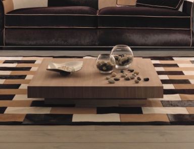 The square coffee table from poplar veneer in Kailua, Tosconova