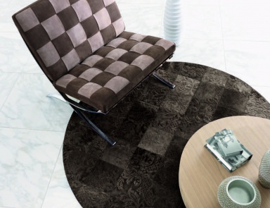 The round coffee table from poplar veneer in Kailua, Tosconova