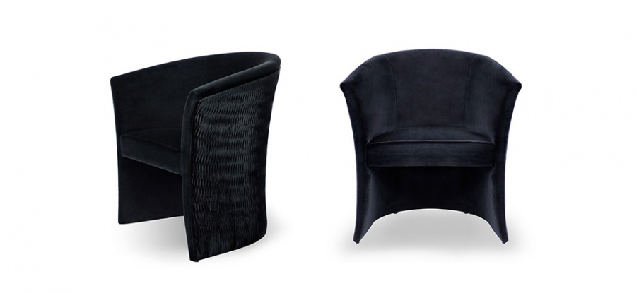 The chair is upholstered entirely Enigma, Koket
