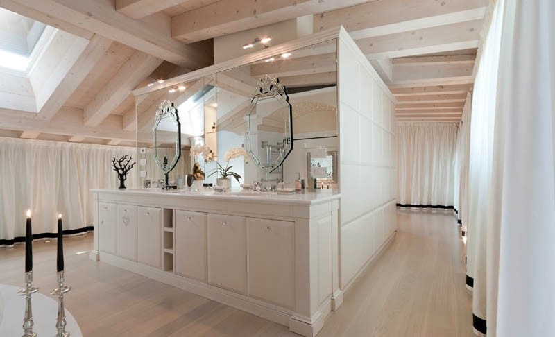 Set for bathroom in classic style Material, FMF