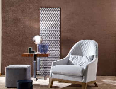 Armchair with a curved backrest MANDY, MOBILIDEA