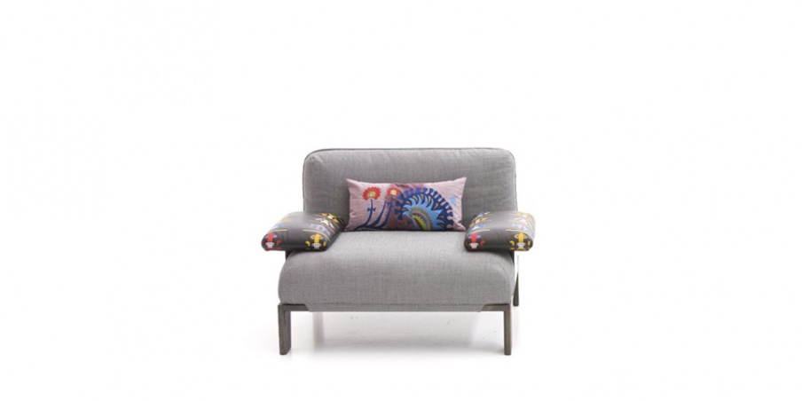 A chair on a frame of ash Fergana, Moroso