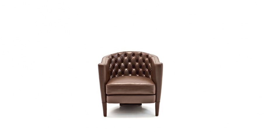 Armchair with wooden frame upholstered with leather or fabric Rich, Moroso