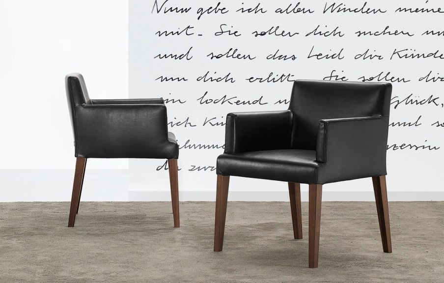 Chair fully covered with leather, Manta - Poliform